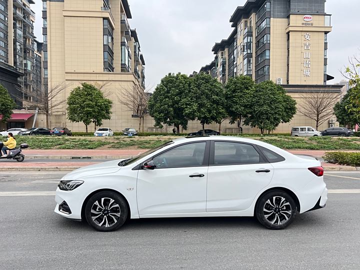 Фото 4 - Chevrolet Monza