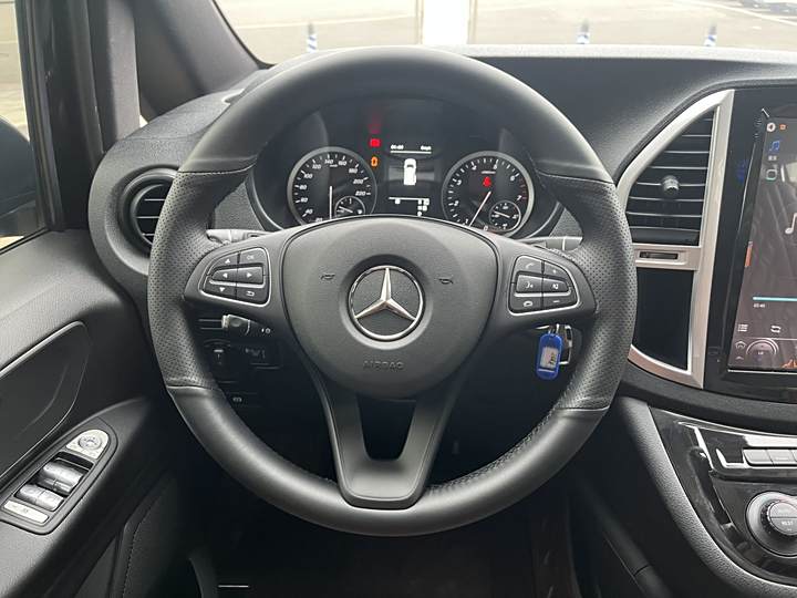 Фото 11 - Mercedes-Benz Vito