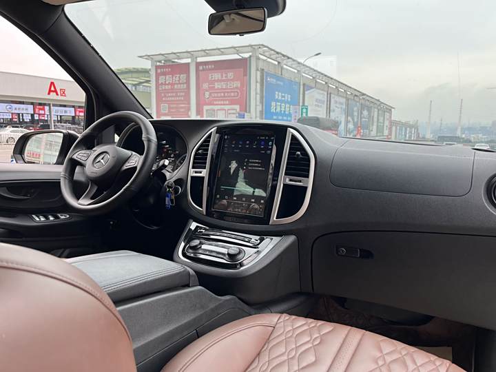 Фото 14 - Mercedes-Benz Vito