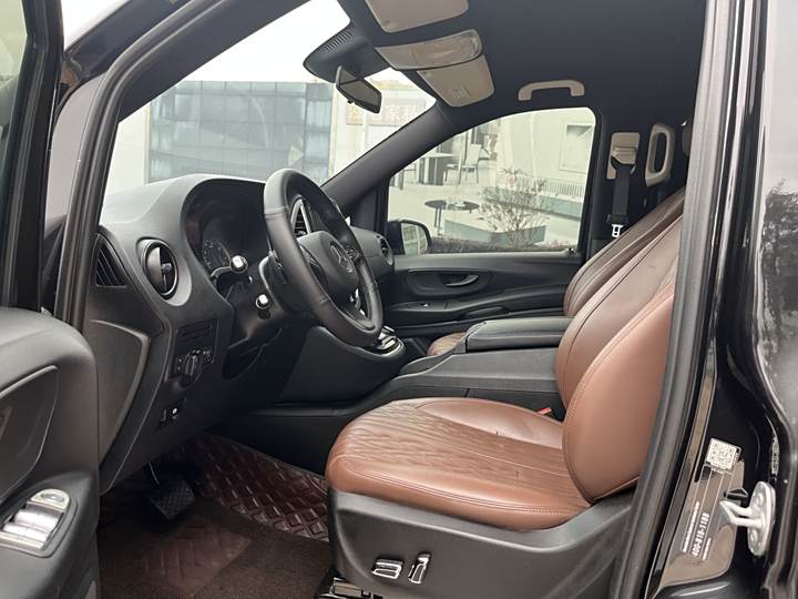 Фото 16 - Mercedes-Benz Vito