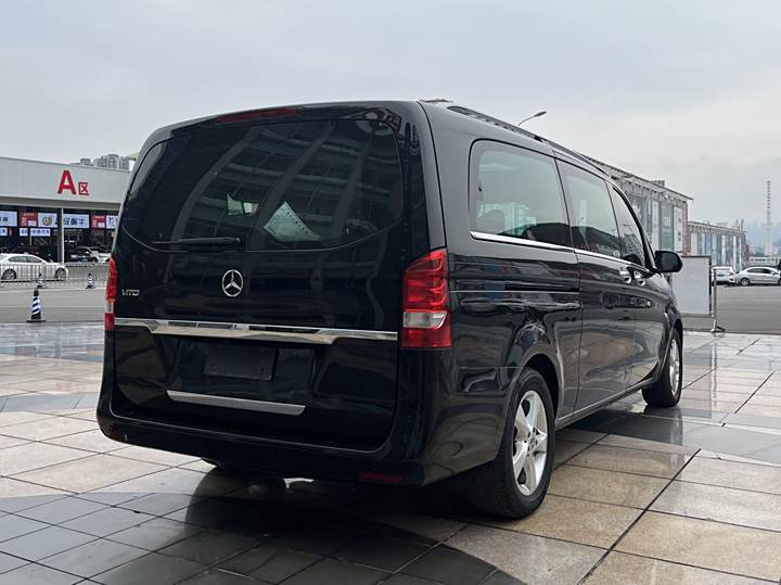 Фото 6 - Mercedes-Benz Vito