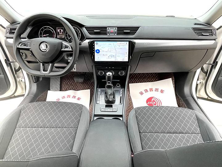 Фото 14 - Skoda Superb