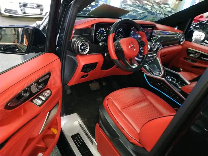 Фото 16 - Mercedes-Benz Vito