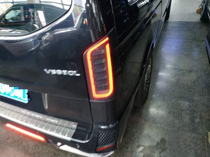 Фото 8 - Mercedes-Benz Vito