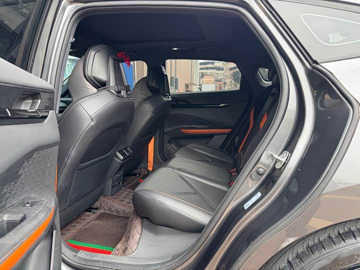 Фото 8 - Changan UNI-V