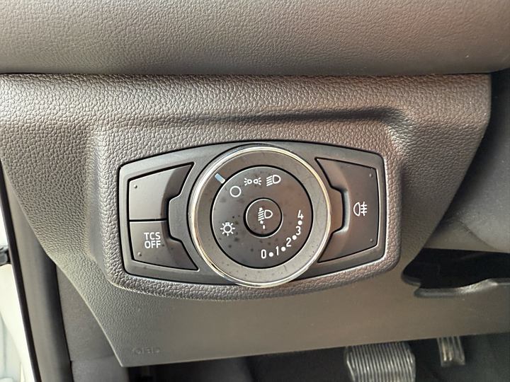 Фото 17 - Ford Escort