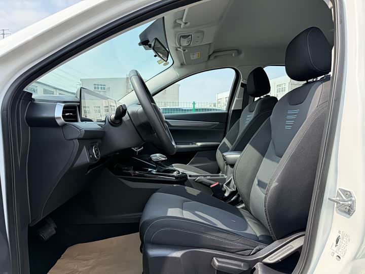 Фото 18 - Ford Escort