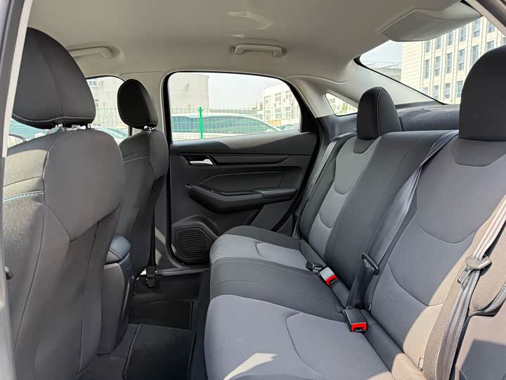 Фото 20 - Ford Escort