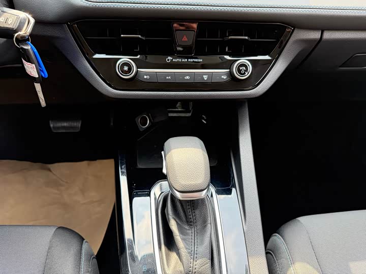 Фото 6 - Ford Escort