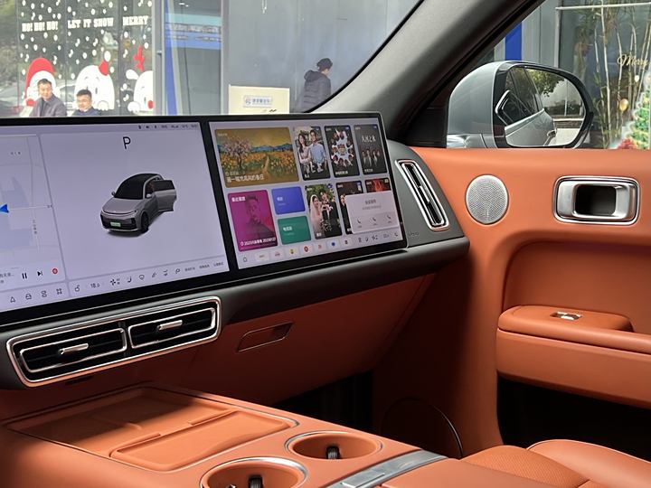 Фото 11 - LiXiang L7