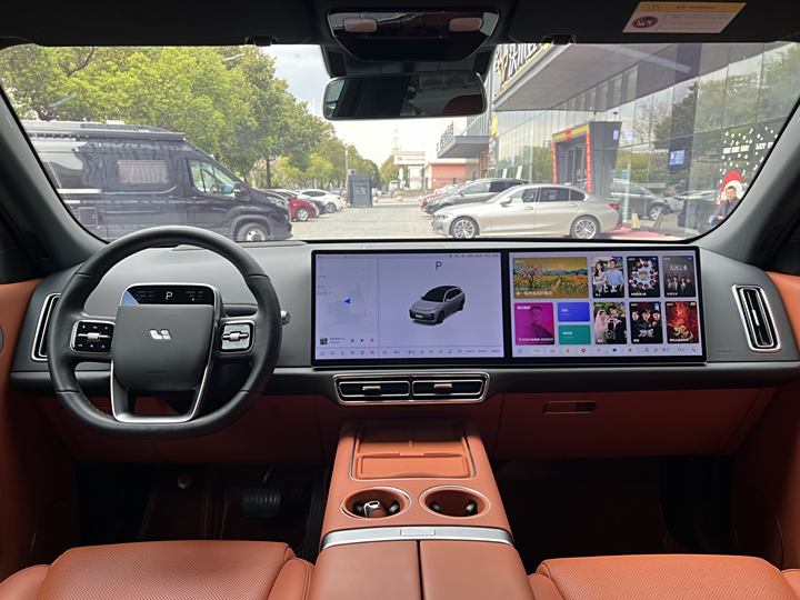 Фото 12 - LiXiang L7