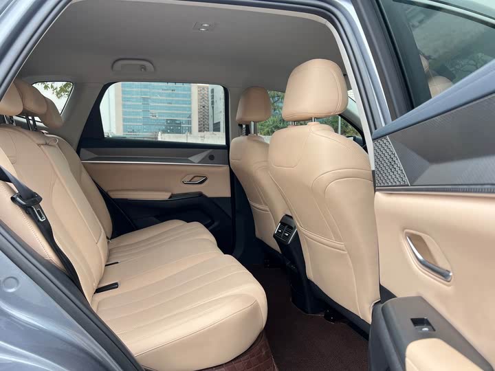 Фото 16 - BYD Song Pro Hybrid