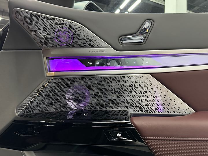 Фото 30 - BMW 7 Series