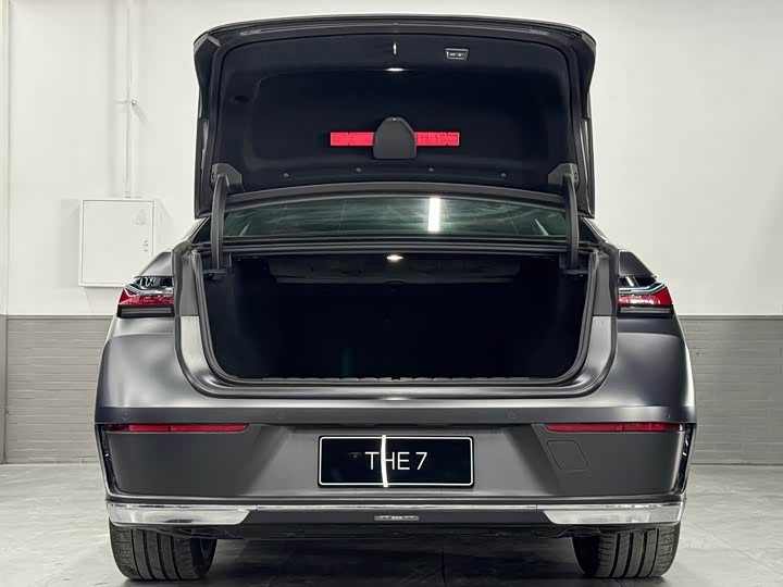 Фото 40 - BMW 7 Series