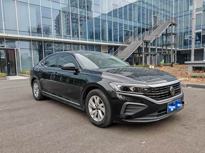 Фото 3 - Volkswagen Passat