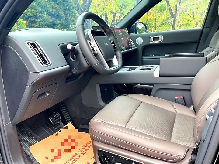 Фото 4 - LiXiang L9