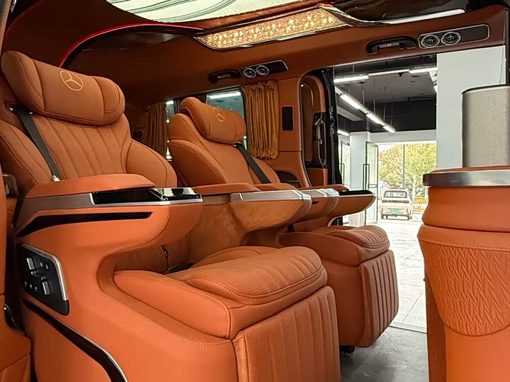 Фото 12 - Mercedes-Benz Vito