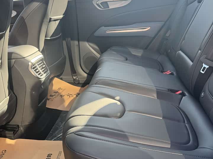 Фото 8 - Bestune T90