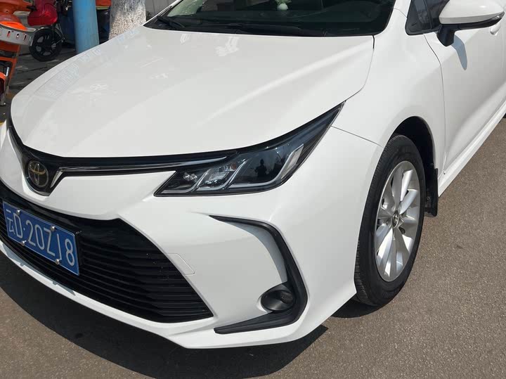 Фото 5 - Toyota Corolla