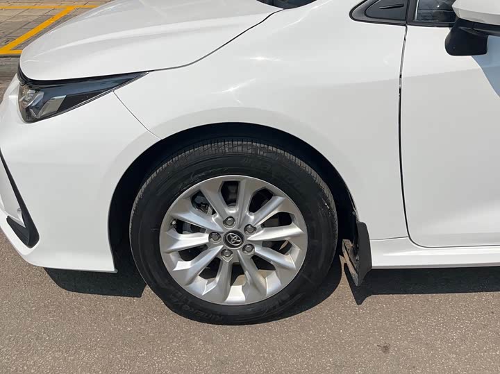 Фото 7 - Toyota Corolla