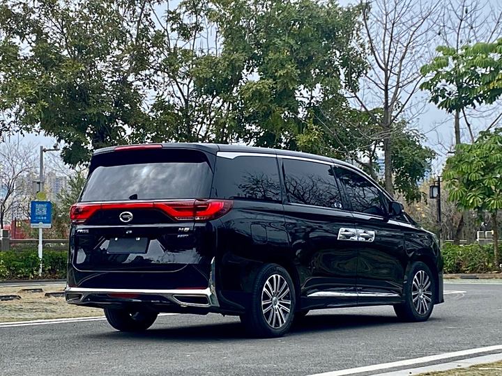 Фото 4 - GAC Trumpchi M8