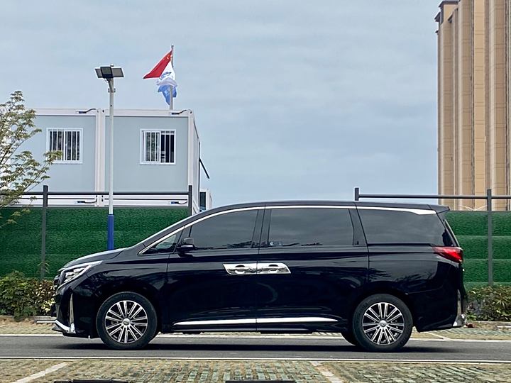 Фото 7 - GAC Trumpchi M8