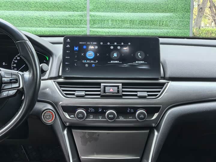 Фото 11 - Honda Accord