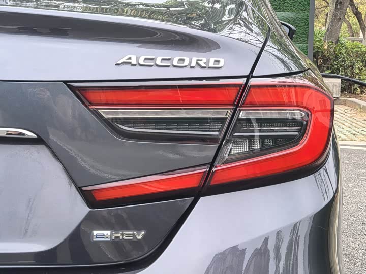 Фото 15 - Honda Accord