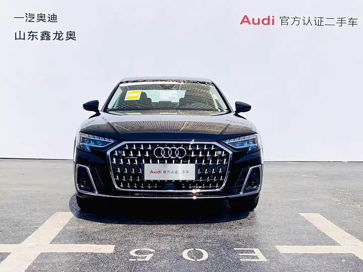 Фото 2 - Audi A8