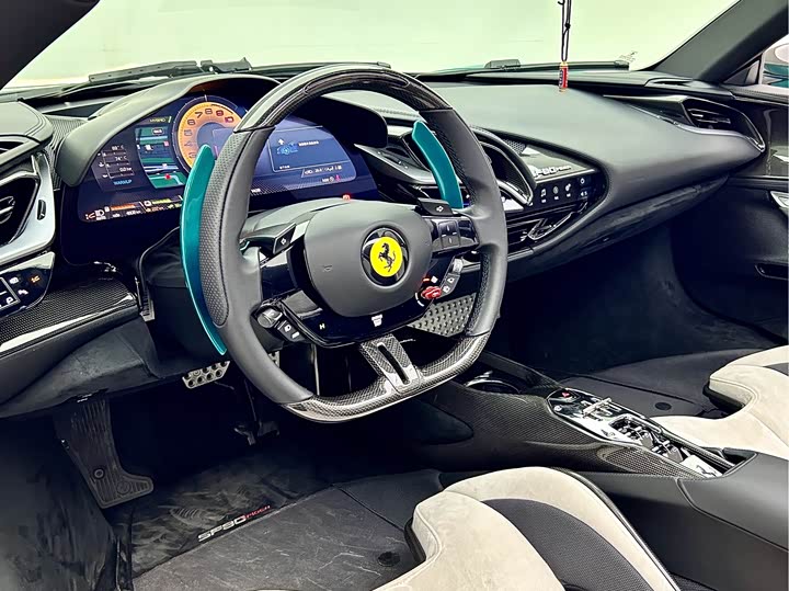 Фото 15 - Ferrari SF90