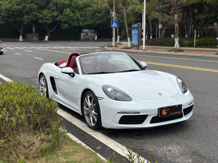 Фото 2 - Porsche 718