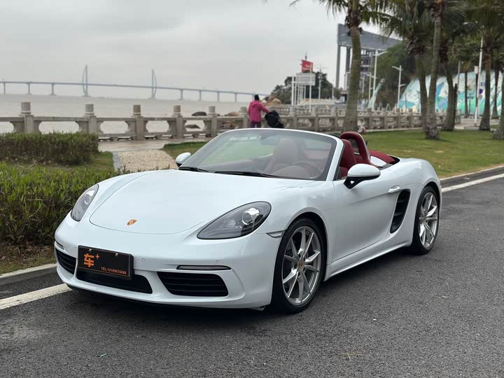 Фото 3 - Porsche 718