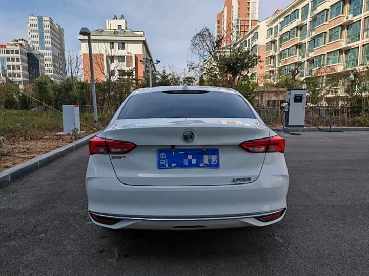 Фото 8 - Buick Verano