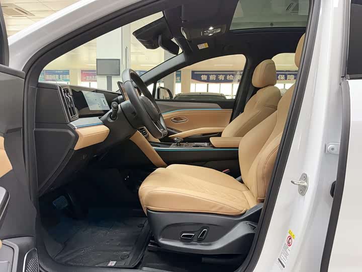 Фото 10 - BYD Song L DM-i Hybrid