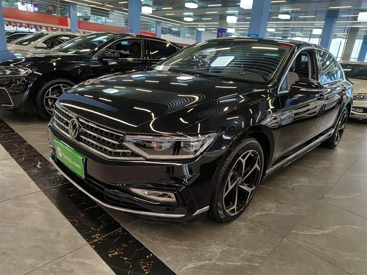 Фото 31 - Volkswagen Magotan