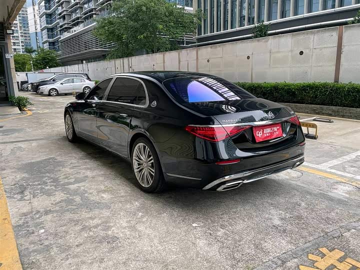 Фото 3 - Mercedes-Benz Maybach S-Class