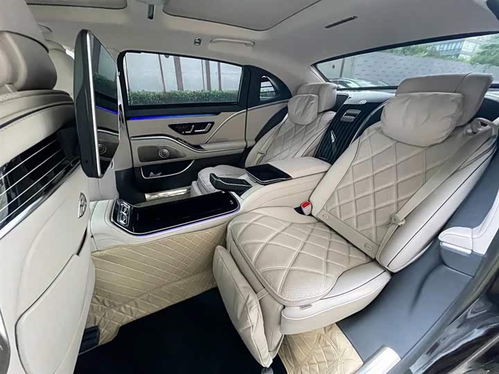 Фото 7 - Mercedes-Benz Maybach S-Class