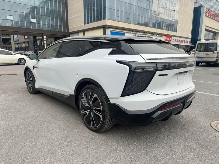 Фото 6 - HiPhi X