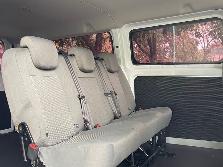 Фото 15 - Ford Transit