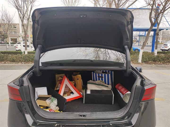 Фото 9 - Nissan Teana