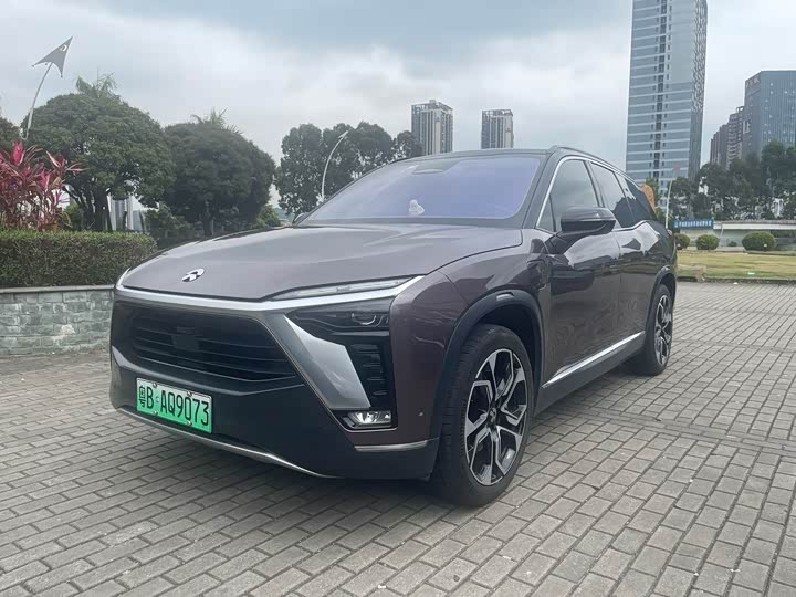 Фото 1 - Nio ES8