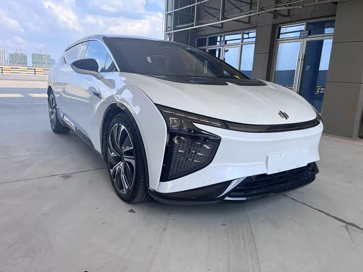 Фото 3 - HiPhi X