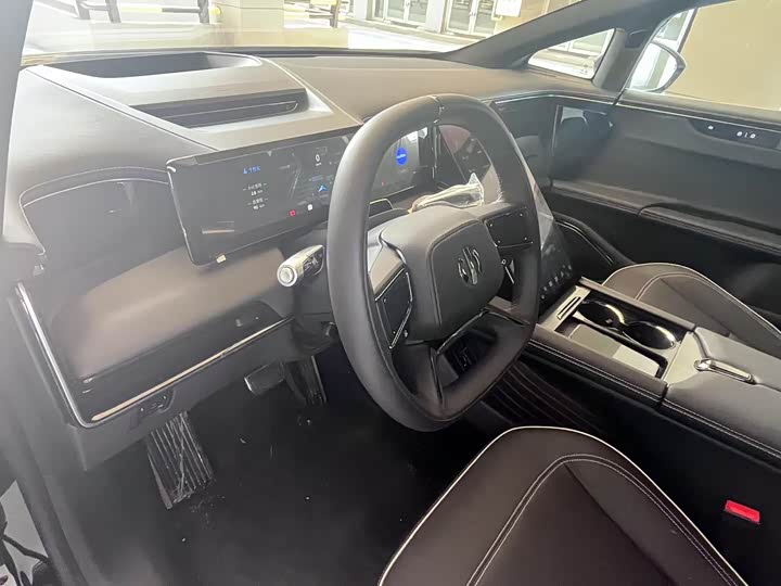 Фото 9 - HiPhi X