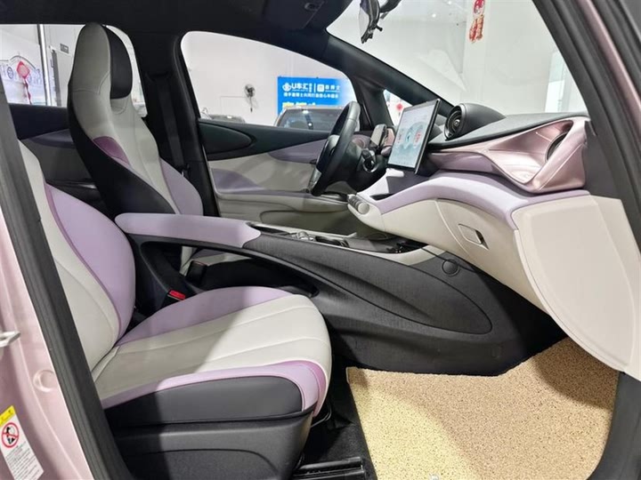 Фото 19 - BYD Dolphin