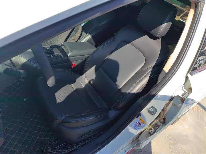 Фото 14 - Changan Raeton CC