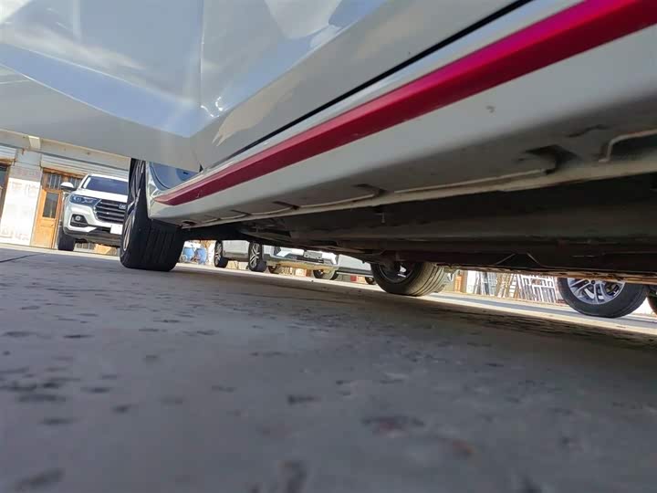 Фото 19 - Changan Raeton CC