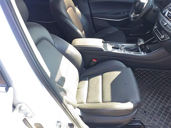 Фото 23 - Changan Raeton CC