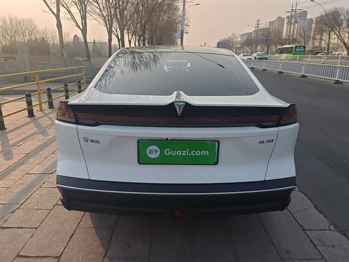 Фото 8 - Changan Deepal SL03