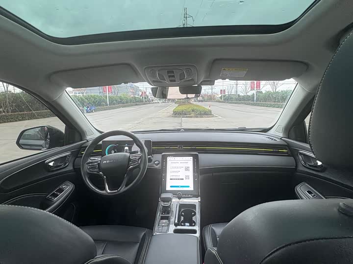 Фото 14 - Roewe RX5