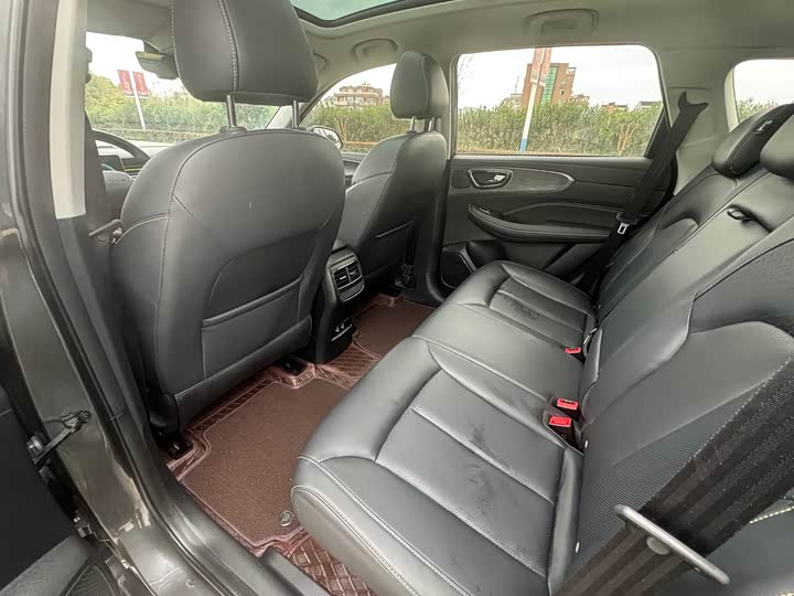 Фото 9 - Roewe RX5